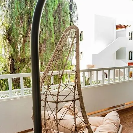 El Descanso Apartment *